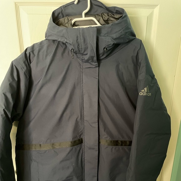 Adidas woman’s winter coat NWT size XL - Picture 1 of 4
